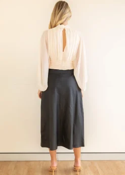 Women Gingham & Heels Skirts><noscript><img width=
