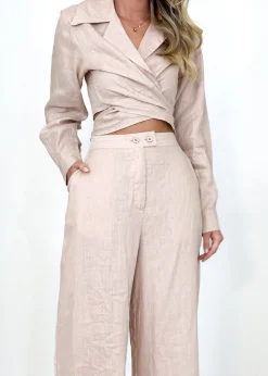 Women Gingham & Heels Pants><noscript><img width=