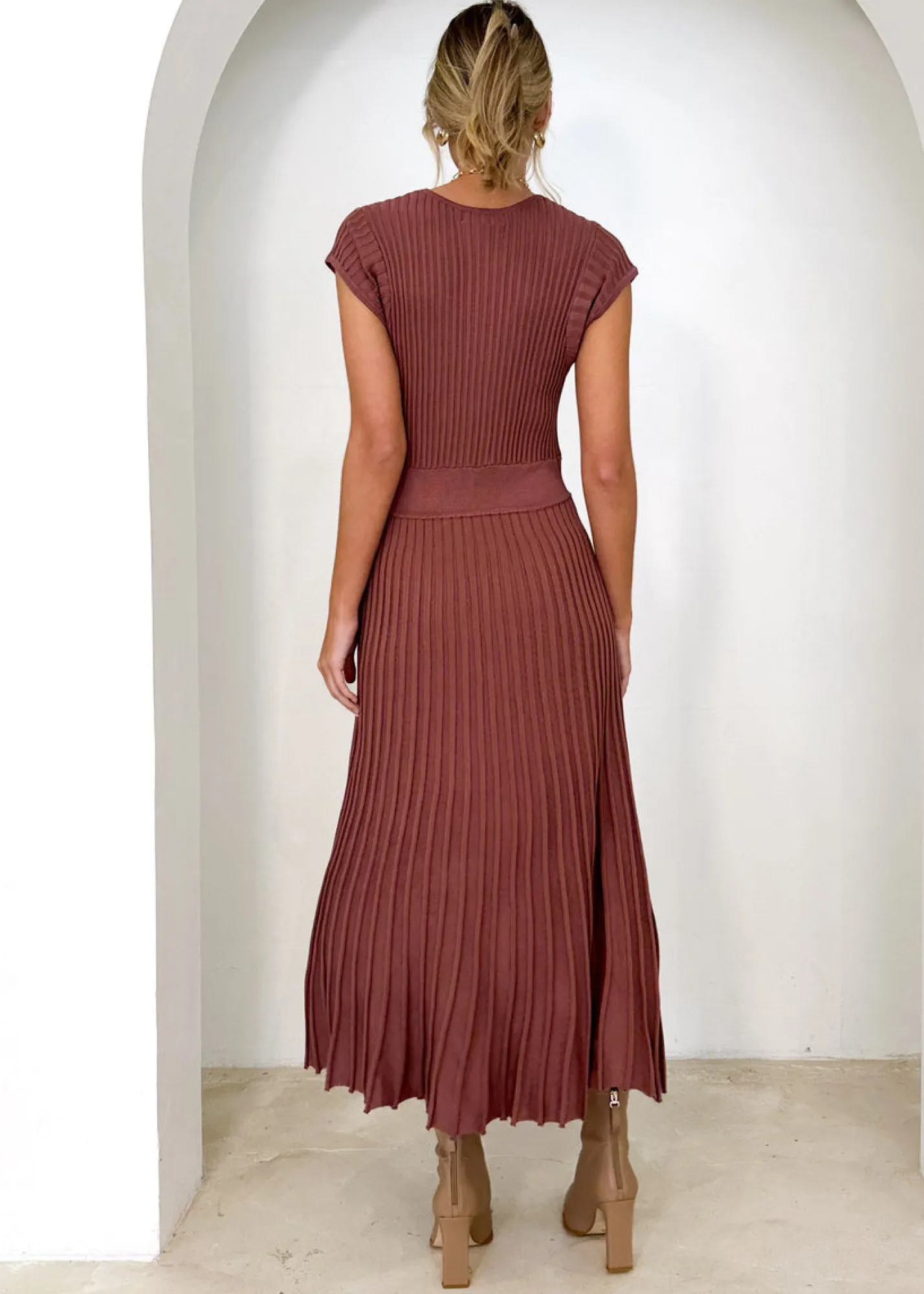 Women Gingham & Heels Knit Dresses>Zevah Knit Midi Dress