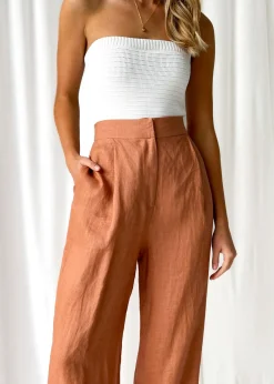 Women Gingham & Heels Pants><noscript><img width=